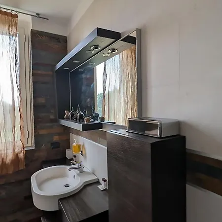Guesthost - Pole Position Apartment *